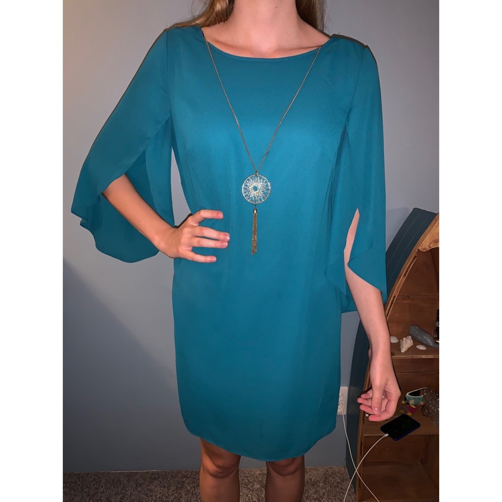 Bell sleeve dress